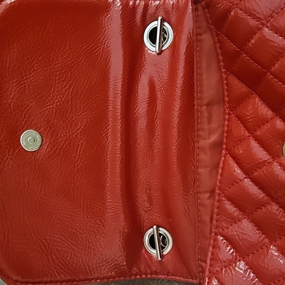 Kenneth COLE REACTION 1990s Red Quilted Chain Crossbody Envelope Mini Purse - Picture 11 of 14